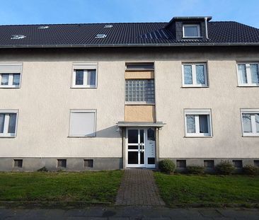 Lust auf Veränderung: praktische 2,5-Zi.-Dachgeschosswohnung - Foto 1