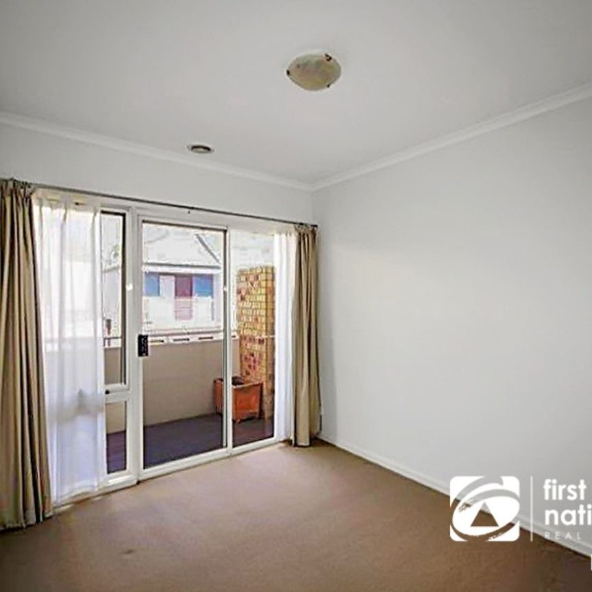 25 Newton Street, 3031, Kensington Vic - Photo 1