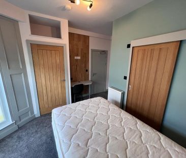 5 bedroom terraced house to rent - Photo 5