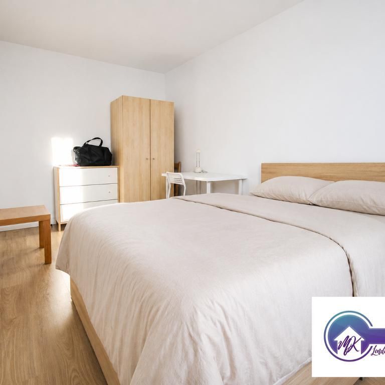 1 Bedroom Room in Flat Share To Rent - Photo 1
