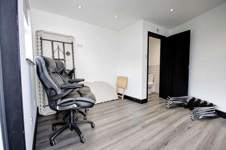 Medway Close, Garston, Watford, WD25 - Photo 3