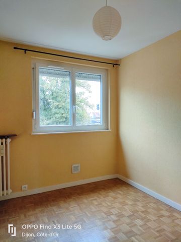 Location Appartement 4 pièces 80m² - Photo 2