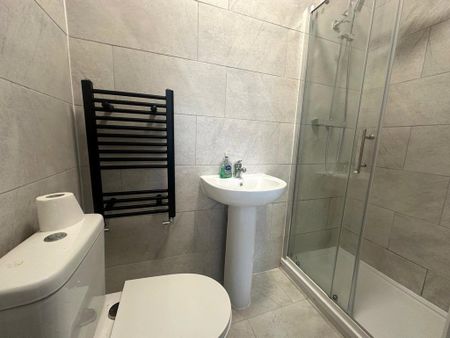 1 bedroom detached house to rent - Photo 5