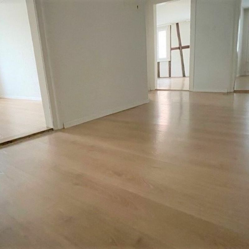 grosszügige 4 1/2 Zimmer-Wohnung in familienfreundlichem Wohnquartier - Photo 1