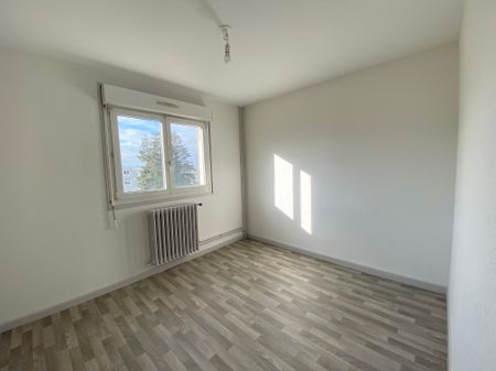 Location - Appartement T4 - 74 m² - Montbéliard - Photo 3