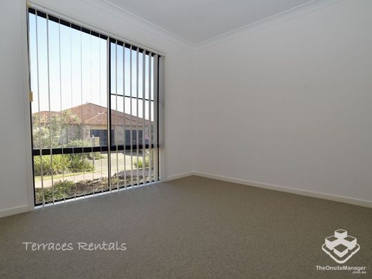 Arundel single storey townhouse with 3 bedroom & 2 bathroom - Photo 1