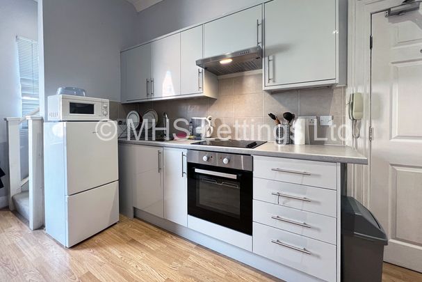 1 Bedroom Flat for rent in Moorland Avenue - Photo 1