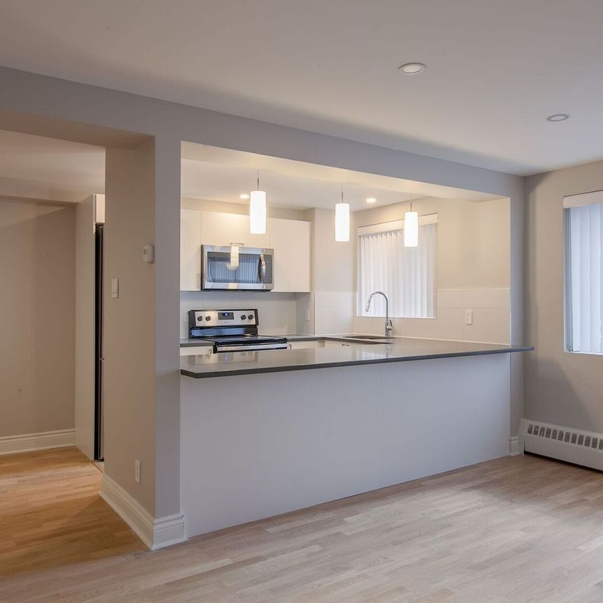3421 Rue Drummond, Montréal, QC - Photo 1