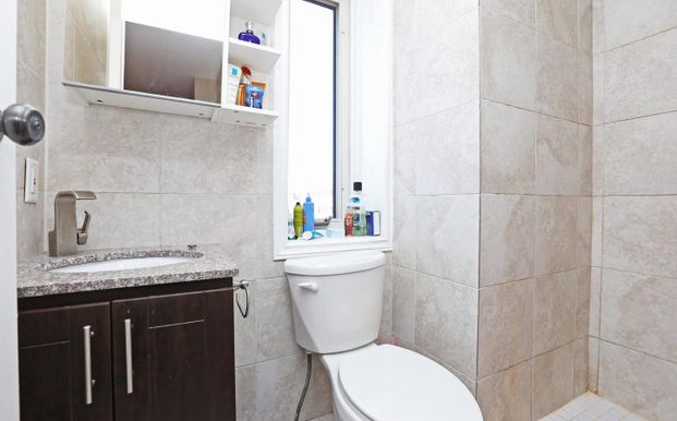 For Lease - 224 Jones Avenue Unit# 3, Toronto, Ontario - Photo 1