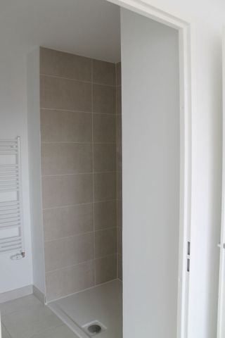 Location Appartement 2 pièces 47m² - Photo 2