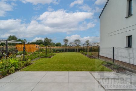 5 pokoi w cichej okolicy z parkingiem i ogrodem. - Zdjęcie 4