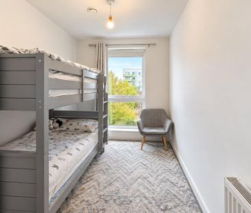 3 bedroom apartment to rent - Photo 6