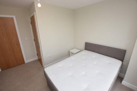 2 bedroom flat to rent - Photo 5