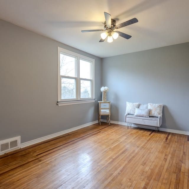 For Lease - 5717 Lowell Avenue, Niagara Falls, Ontario - Photo 1