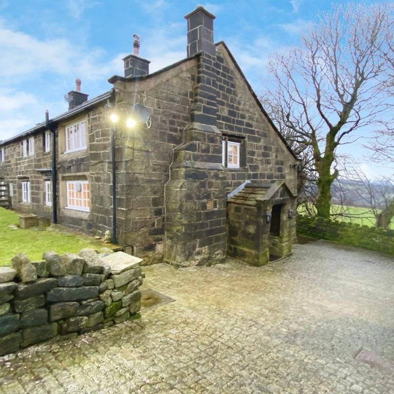 4 bedroom semi-detached house to rent - Photo 1