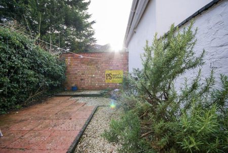 2 bedroom terraced house to rent - Photo 5