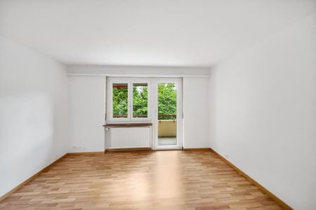 "Moderne 3-Zimmerwohnung mit Balkon in Laufen" - Foto 2