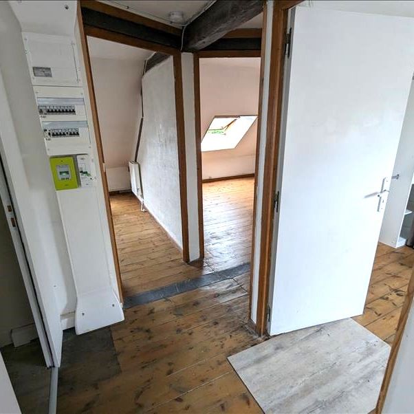 2 pièces - Meublé - 30,26 m² - 2ème étage - Colocation non autorisée - Photo 1