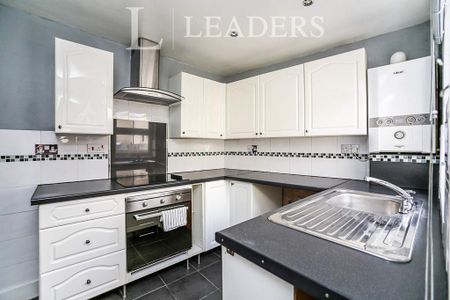 2 bedroom maisonette to rent - Photo 3