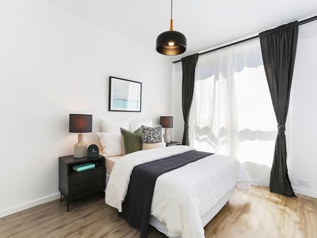 15/23 Robe Street, St Kilda VIC 3182 - Apartment For Rent | Domain - Photo 2