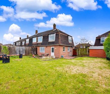 3 bedroom semi-detached house to rent - Photo 5