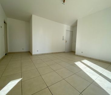 Location Appartement 2 pièces 45m² ST JEAN DE BRAYE 45800 - Photo 6