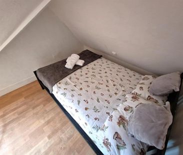 13 bedroom house share to rent - Photo 5