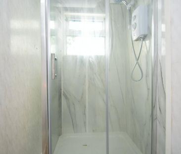 5 bedroom flat to rent - Photo 4