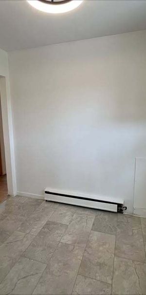 BEAU 4 1/2 | CHAUFFAGE & EAU CHAUDE - Photo 1