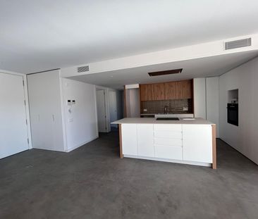 Piso de alquiler en Carrer Tres Creus de Les, Poble Nou - Photo 2