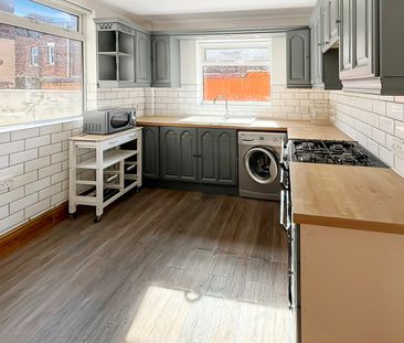 3 Bed Terraced House, Elstree Road, L6 - Photo 6