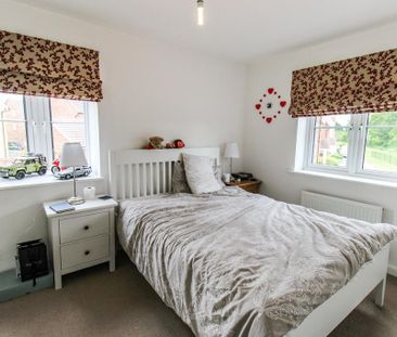 2 bedroom terraced house to rent - Photo 5