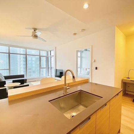 Burnaby Station Square One Bedroom suite + DEN in excellent location!! - Photo 4