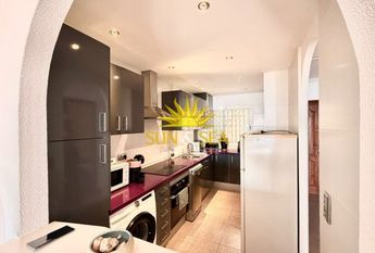 3-BEDROOM APARTMENT WITH TERRACE AND COMMUNAL POOL IN SANTA POLA DEL ESTE