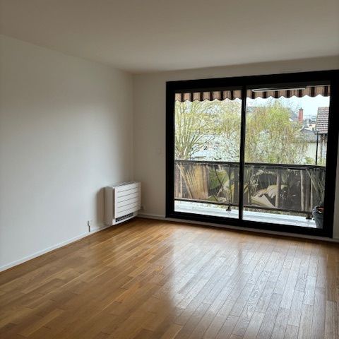 Location Appartement 3 pièces 62m² ST MAUR DES FOSSES 94100 - Photo 1