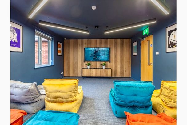 Standard Ensuite - Photo 1