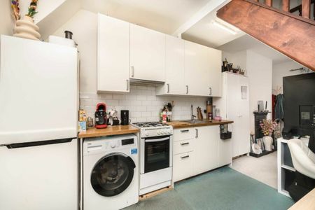 Dunstans Grove - Photo 5