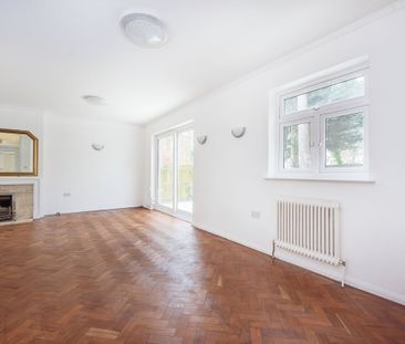 5 bedroom detached house to rent - Photo 2