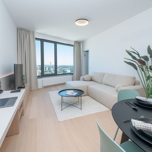 ALTO REAL ESTATE - SKY PARK - Luxusné mestské bývanie v srdci Bratislavy / Luxury city living in the heart of Bratislava (Bez provízie / no commision) - Fotografia 1