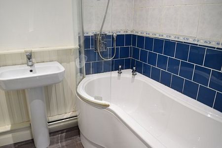 Flat 8, 12 East Park Road, BB1 - Photo 5