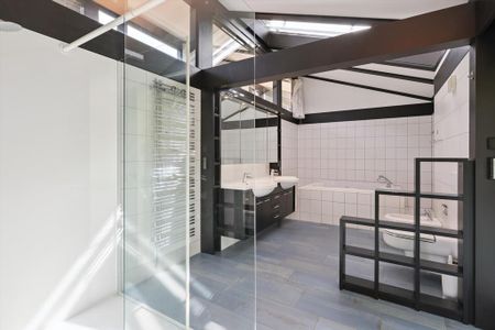 6 bedroom detached house to rent - Photo 3