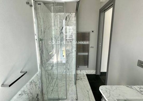 via crociale, Pietrasanta, Tuscany 55045