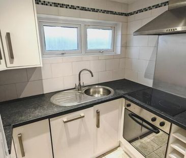 14c Lesley Heights, Glassillan Grove, Greenisland, BT38 8TB - Photo 3