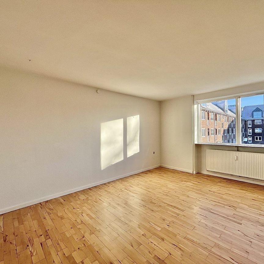 Dronningensgade 15, 1. th., 9400 Nørresundby - Photo 1