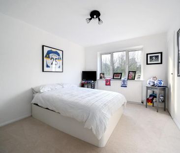 3 bedroom apartment to rent - Photo 1