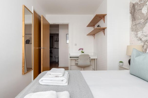 2 bedroom ground floor flat to rent - Photo 1