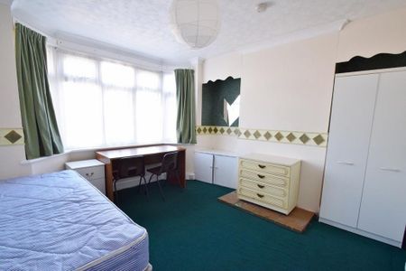 3 bedroom house to rent - Photo 3