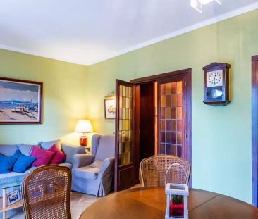 Single Bed in Room for rent in spacious 4-bedroom apartment in La D... - Photo 1