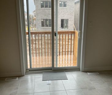 For Lease - 19 Northrop Avenue, Clarington, Ontario - Photo 2