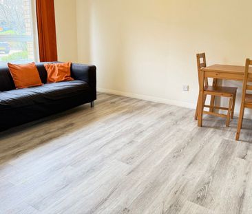 2 Bed Flat - Photo 1